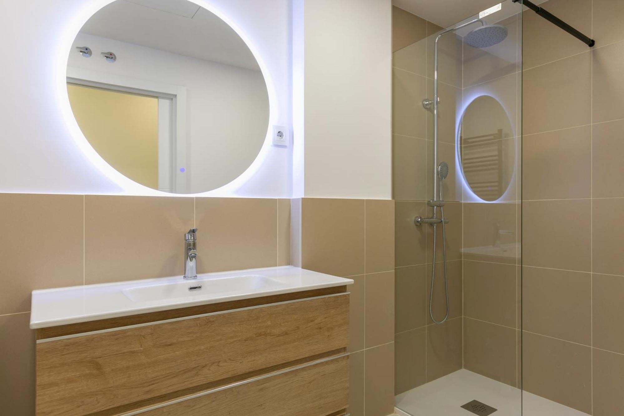 Homeabout Smart Rooms Bravo Murillo - Sin Recepcion Madrid Exterior foto